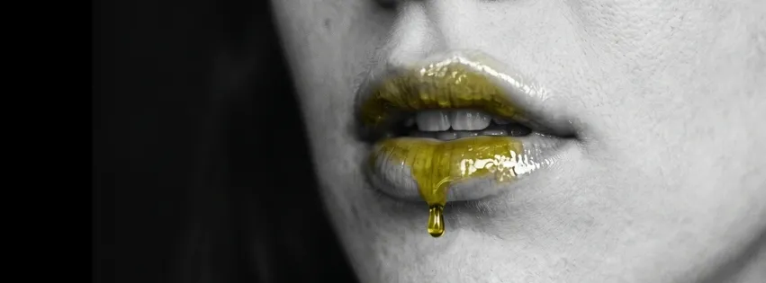 Labbra segnate dall'olio I&P